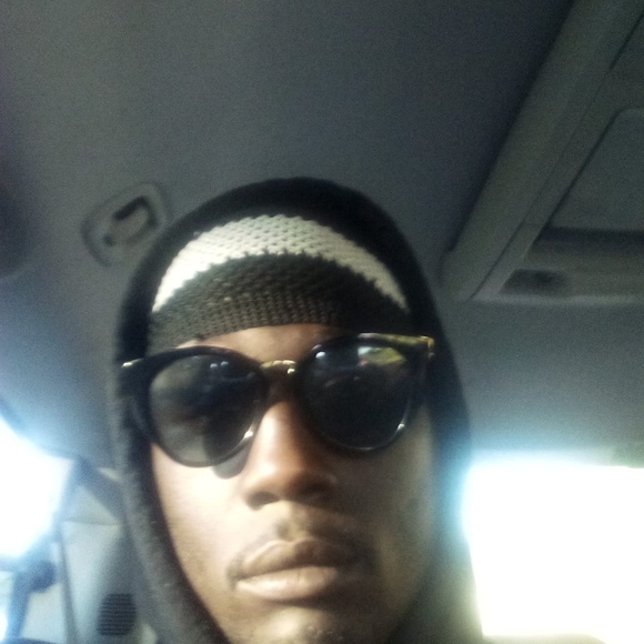 Meet your Posher, Andre - Picture 1 of 1